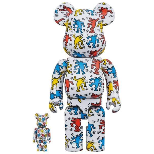 Keith Haring Bearbrick samlefigur med farverige dansende hunde mønster i 400% og 100% størrelser