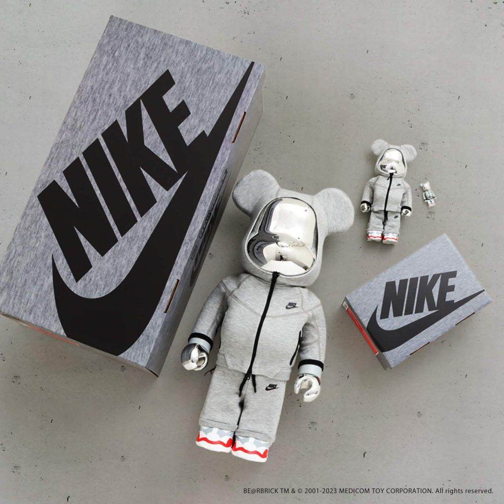 1000% Bearbrick - Nike Tech Fleece N98